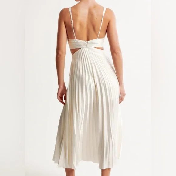 The A&F Giselle Pleated Cutout Maxi Dress NWT L - Picture 2 of 5